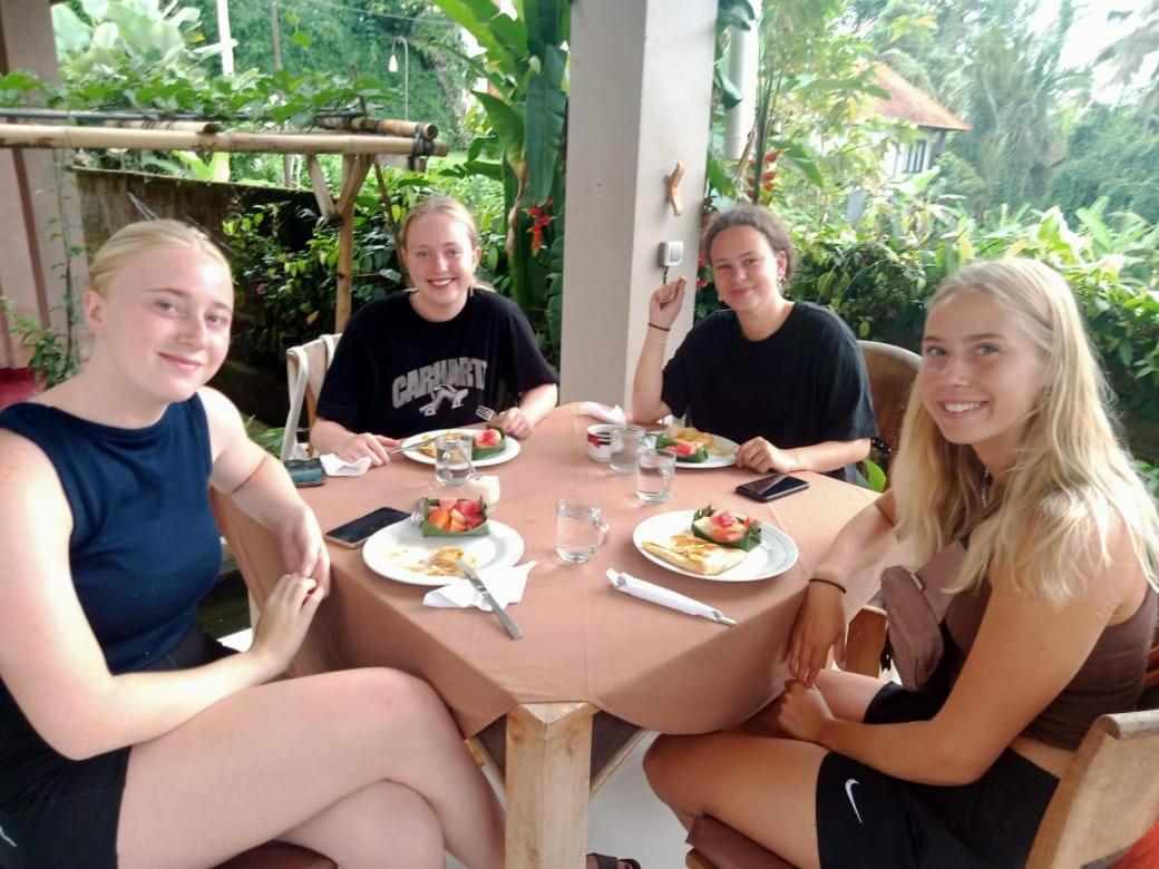 Ayu Bisma Homestay Ubud Exterior foto